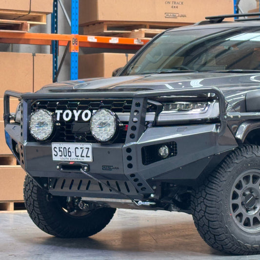 300 Series Toyota Landcruiser Hooped (Dallas) Bull Bar