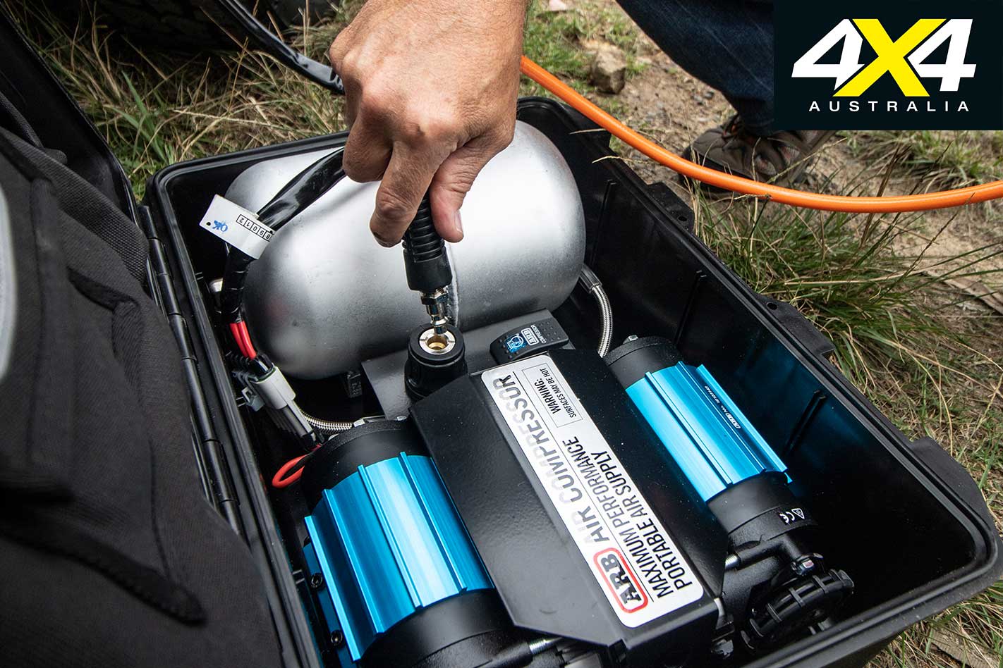 Arb Retro Compressor ARB Twin Portable 12V Air Compressor Kit | Ultimate Offroad