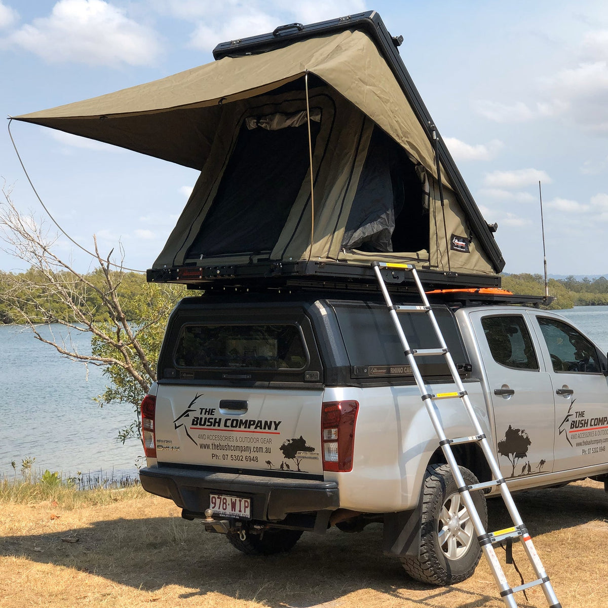 AX27™ Clamshell Rooftop Tent