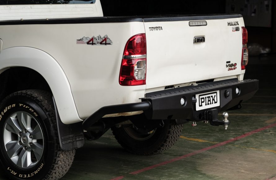 Rear Step Bars & Tow Bars | PIAK Offroad