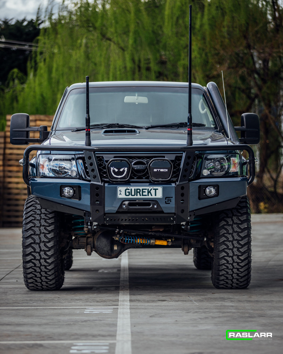 S4 GU Patrol Dallas Bull Bar with Narva 90mm 4 in 1 Fog Lamp