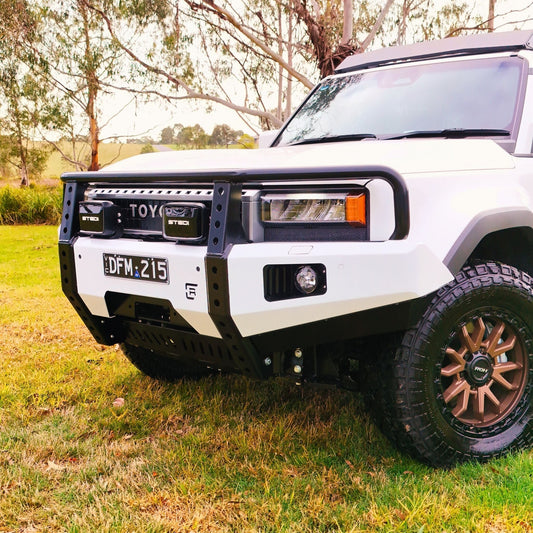 Toyota Landcruiser Prado 250 Series Hooped (Dallas) Bull Bar 2048