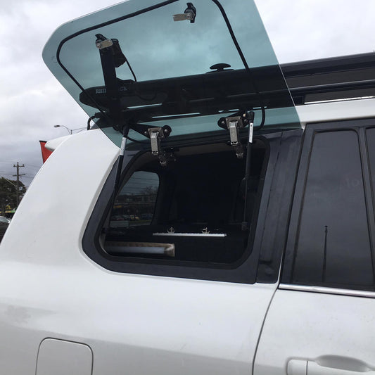 A gullwing window of Toyota Land Cruiser. 1512