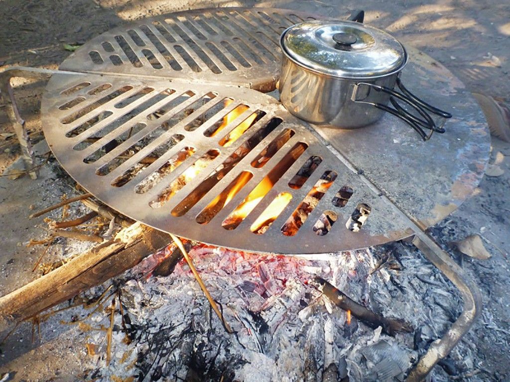 Spare Tyre Mounted Braai/BBQ | Front Runner